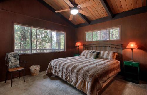 North Wawona Ski Chalet | 18B Hiltbrand Hangout