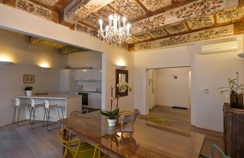 Prague 1 House | 18th CENTURY BAROQUE RESIDENCE