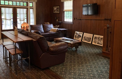 Glens Falls House | 1905 Carriage House, beautifully renovated and walking distance to town.