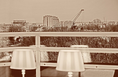 Center Apartment | 191 Ferienwohnung Deichbrücke - 191 3-zimmer Fewo mit Südbalkon und Meerblick