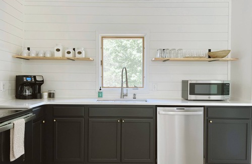 Traverse City Cottage | 1910 Farmhouse NEAR TOWN & WINERIES