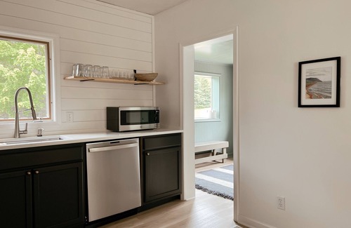 Traverse City Cottage | 1910 Farmhouse NEAR TOWN & WINERIES