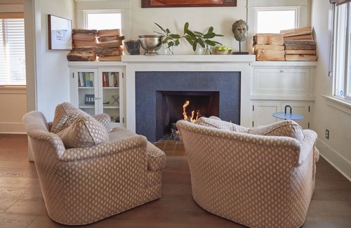 Park Mesa Heights House | 1920s Craftsmen bungalow retreat with private garden on palm lined street