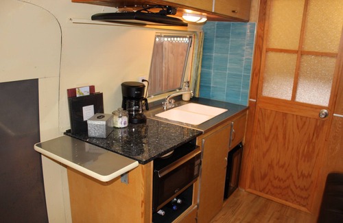 Paso Robles House | 1964 Airstream Safari