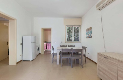 Porto Cesareo House | 1975 Villetta La Pineta 2 by Barbarhouse