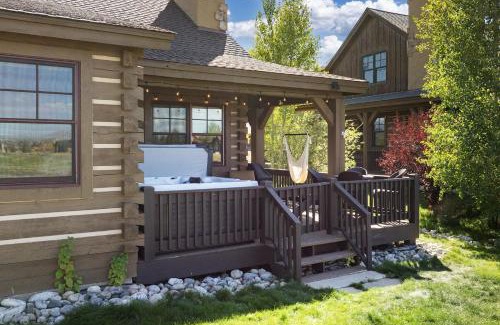 Grand Elk Ranch House | 19th Hole cabin