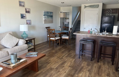 St. George Island Condo | 1bd-1bath-sleep4-Townhome 1804 E Gulf Beach Dr Unit K-12-nice gulf view-pool