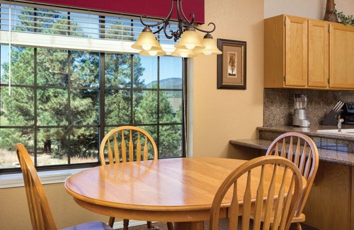 Flagstaff Condo | 1BD/Flagstaff w/Full Kitchen, W/D, Sleeper Sofa & Amazing Amenities!