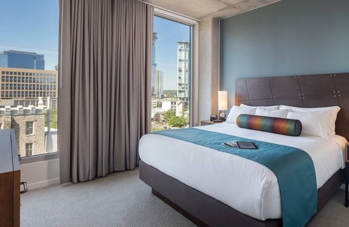 Civic District Resort | 1Bed/1Bath - Gorgeous Downtown Austin Resort!