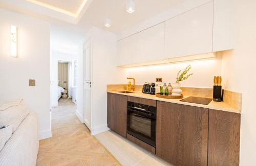 Montmartre Apartment | 1bedroom Sacrée cœur Place du Tertre Montmartre