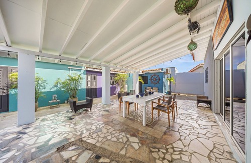 Esmeralda Apartment | 1BR 2 min to the beach, Fully Equipped Escape, Warm, Relaxing & Perfect for Two