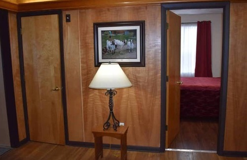 Corning House | 1BR + 2BA. 2nd BR available for additional fee / night. Two blocks to downtown