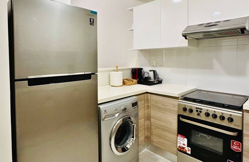 Business Bay Apartment | 1BR Apartment Downtown Dubai with Burj Khalifa and Canal Views