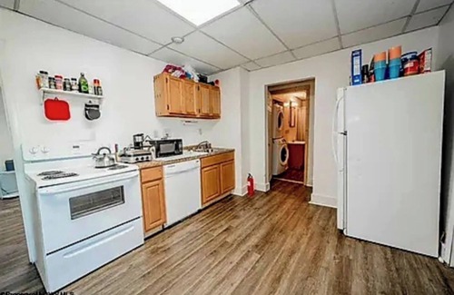 Woodburn Apartment | 1BR Home Near WVU – Perfect for Game Days. Just minutes from WVU stadium
