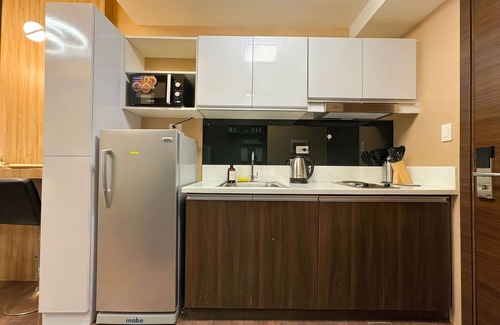 San Antonio Apartment | 1BR Makati, Air Residences M005
