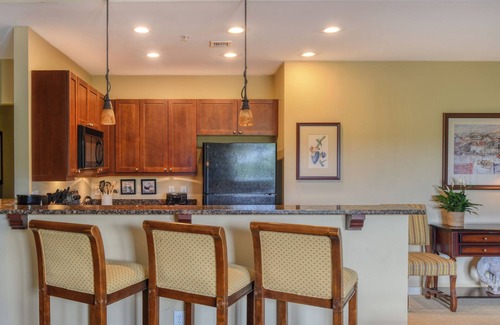 St. Augustine Condo | 1BR Private balcony-King bed-full kitchen-W/D-community pool & hot tub