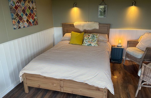 Morpeth Cabin | 1br-sleeps2-field View-parking-cabin Experience