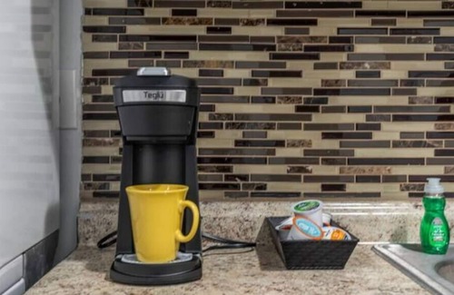 West Philadelphia Apartment | 1BR Urban Apartment S