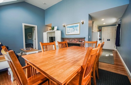 Falmouth Condo | 1BR w/Fireplace & Beach Access | Pool + Hot Tub