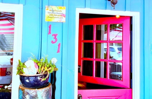 West Newport House | 1Min2BeachDisney25MinBikesParkingWasherEVChrBBQ