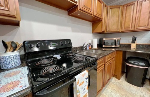 Highlands - Perkins Apartment | 1st floor 2 bedroom washer & dryer