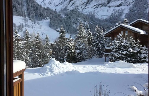 Pralognan-la-Vanoise Apartment | 1st floor, terrace, balcony, fireplace or stove, parking, tv, 158m², Pralognan-la-Vanoise