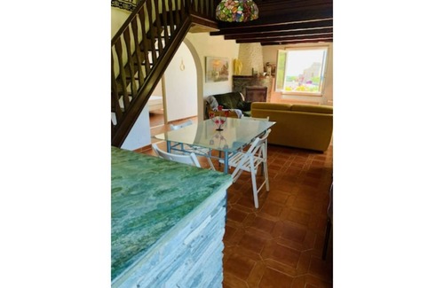 Pietracorbara Apartment | 1st floor Villa El bimbo 50 metres from the sandy beach