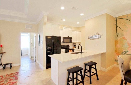 Venice Condo | 2/2 Condo On Venice Island - Minutes To Beaches - Breeze By the Sea