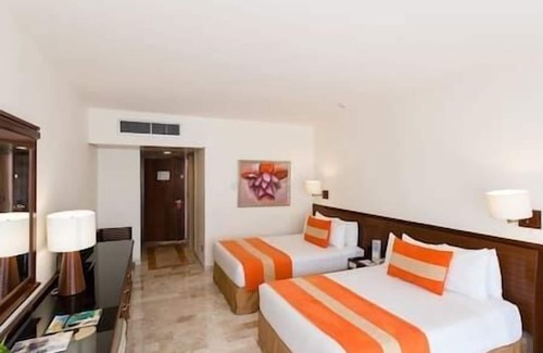 Marina Vallarta Hotel | 2/2 Melia Resort & Spa, Pool, Hot Tub, Balcony!