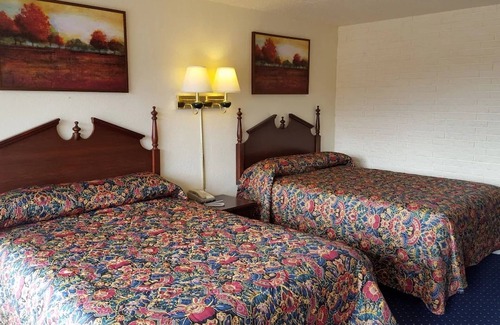 Grissom - Highland Hotel | 2 Added Value Stay near Virginia Tech - Perfect for University Visits w/Free Parking