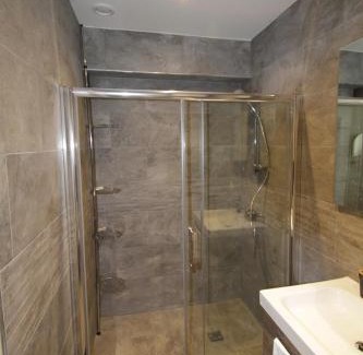 Mantes-la-Jolie Apartment | 2-Appartement RDC 28 m2 avec Jardin