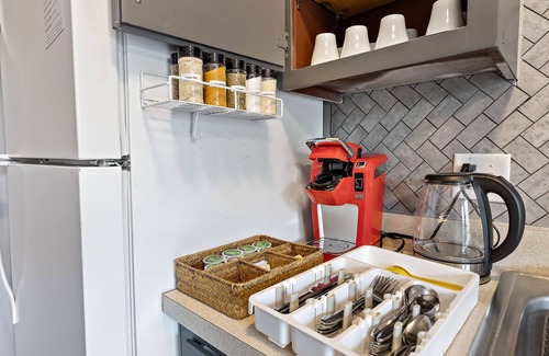 Yorkville House | 2 bd 1.5 bath/WI-FI/Sleeps6/Near waterpk/Yorkville