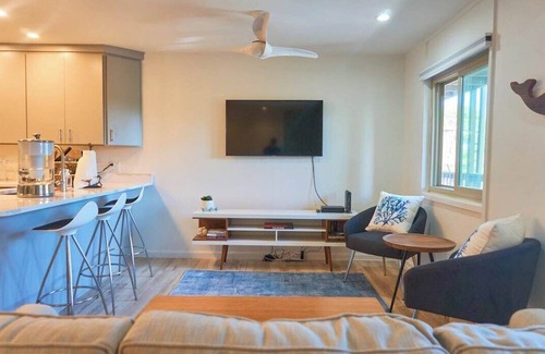 Caine Woods Condo | 2 Bdrm/2 Bath, Sleeps 6, Pool, Balcony, Wi-Fi, TVs