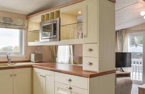 Cheshire West and Chester Cottage | 2 bedroom accommodation in Kelsall, near Chester