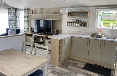 Newquay House | 2 Bed 2 Bath 2020 Holiday Home Newquay Cornwall 15 mins walk to beautiful beach