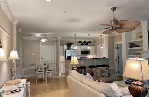 Melrose on the Beach Villa | 2 Bed 2 Bath Villa in Melrose Short Walk to the beach