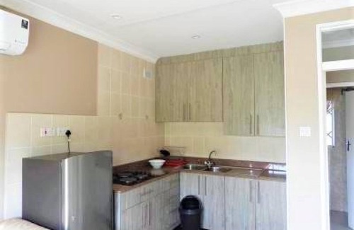 Harare Apartment | 2 Bed Apartment With En-suite Kitchenette - 2065