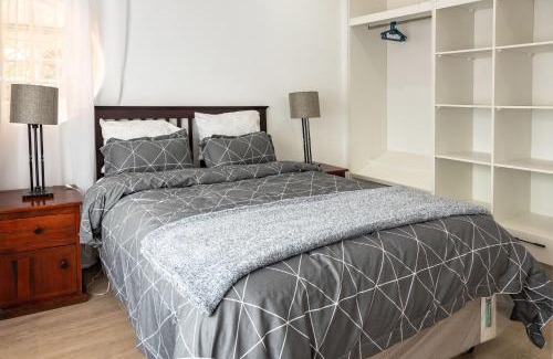 Harare House | 2-Bed Cottage in Mount Pleasant, Harare