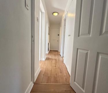 Purley Apartment | 2 bed flat in Purley Less than 30 minutes to central London