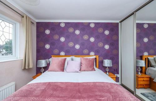 Livingston Apartment | 2 bed house Barton Green, Clifton Nottingham