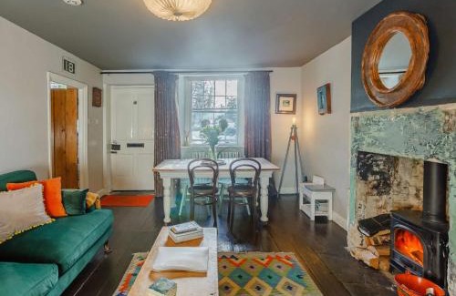 Trowbridge House | 2 Bed in Bath 90431