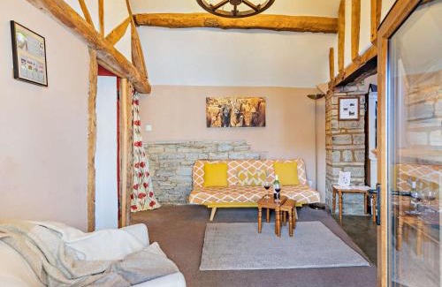 Ardens Grafton House | 2 Bed in Bidford-on-Avon 94332