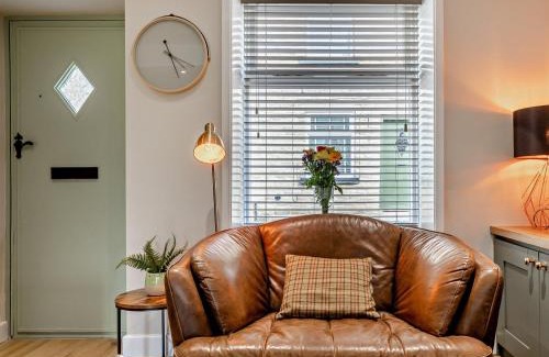 Kerridge House | 2 Bed in Bollington 94785