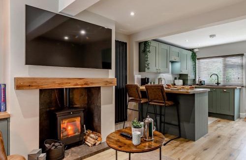 Kerridge House | 2 Bed in Bollington 94785