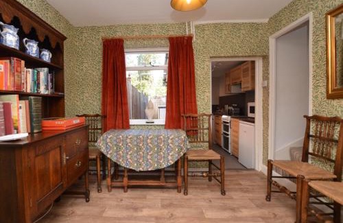 Boston House | 2 Bed in Boston 90123