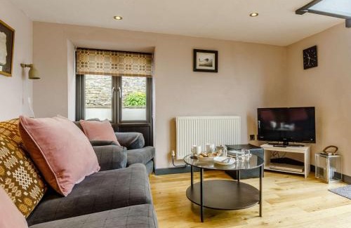 Brecon House | 2 bed in Brecon BN100