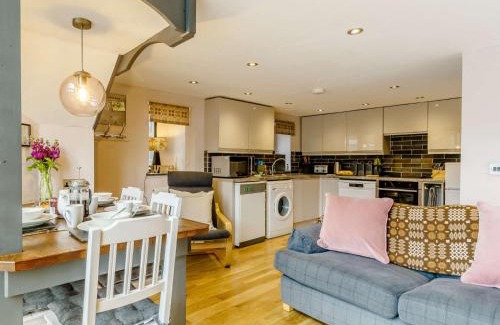 Brecon House | 2 bed in Brecon BN100