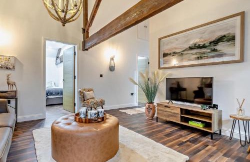 New Mills House | 2 Bed in Buxton 94058