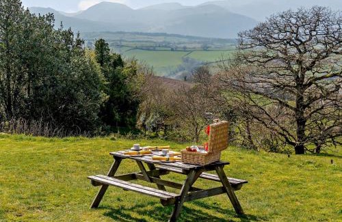 Eglwysbach House | 2 Bed in Conwy 74147