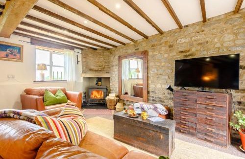 Leigh upon Mendip House | 2 Bed in Frome 89168